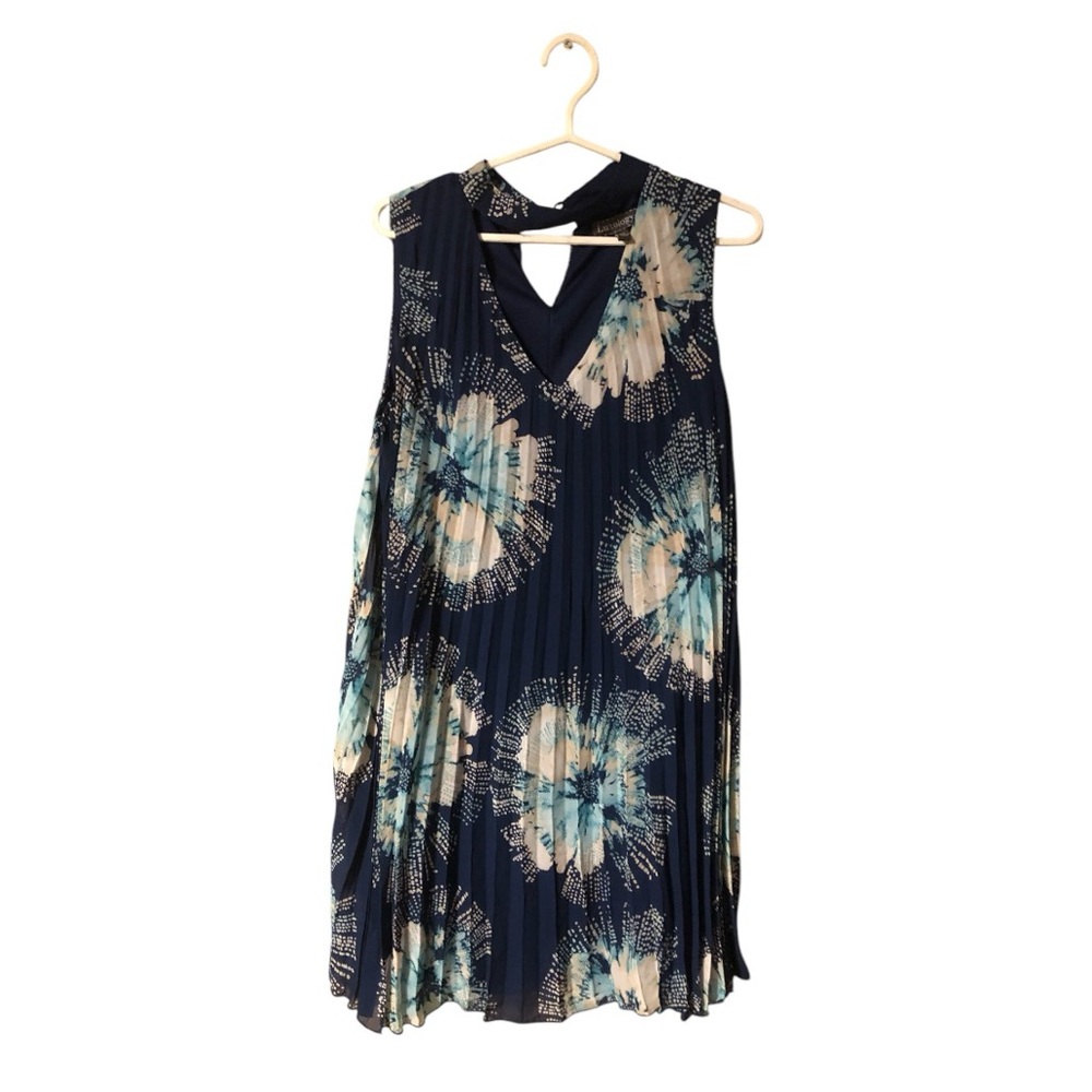 Luxology Blue Floral Cutout Sleeveless Flowy Dress Size 4